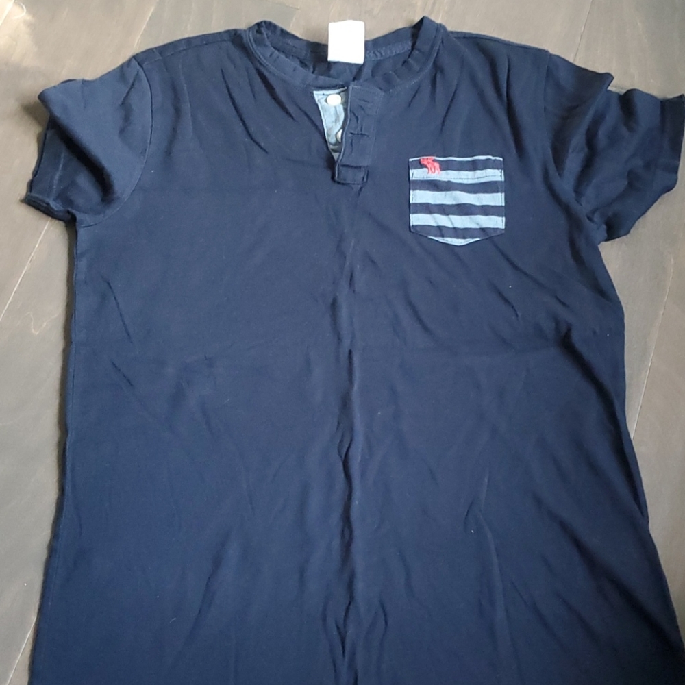 Abercrombie Kids tshirts - Picture 3 of 4
